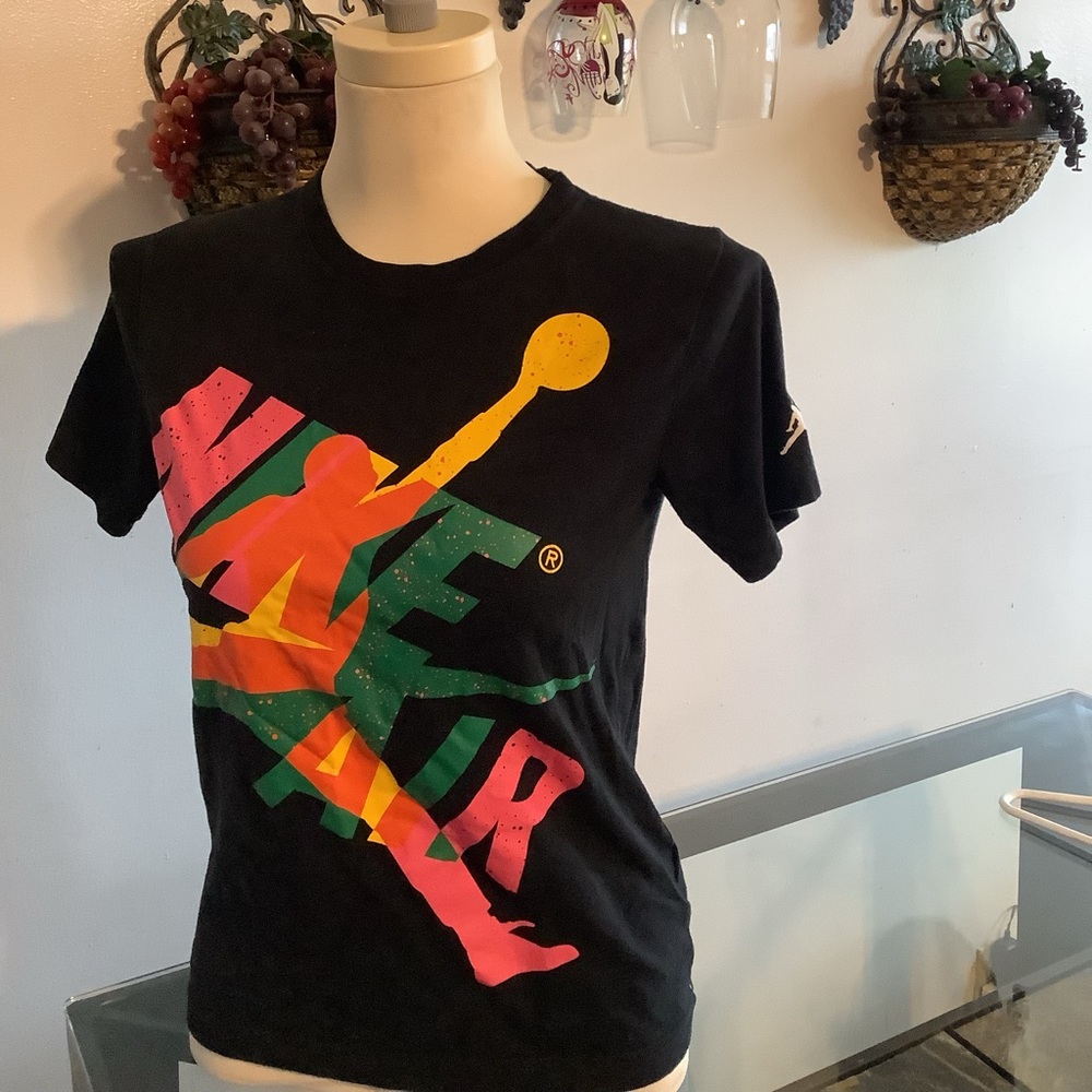 Women top